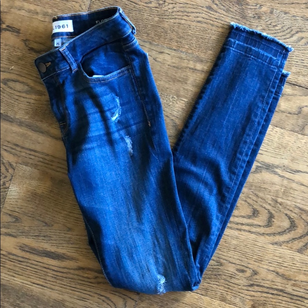 DL1961 Florence Jeans, size 25 distressed